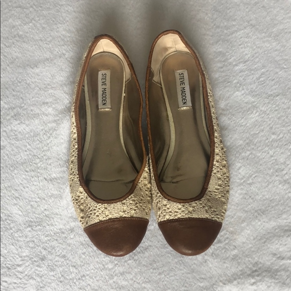 Steve Madden Lace & Leather Flats
